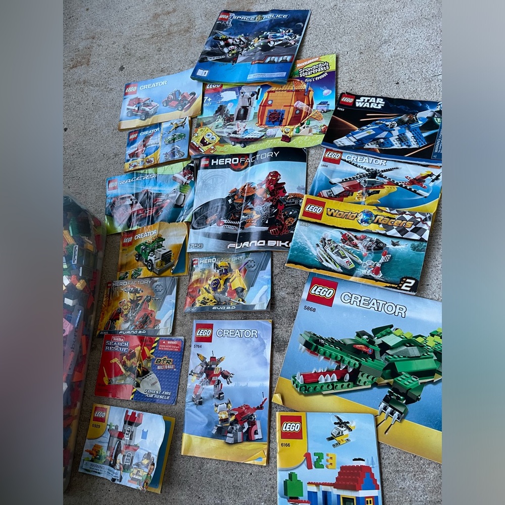 Lego’s - Picture 4 of 8